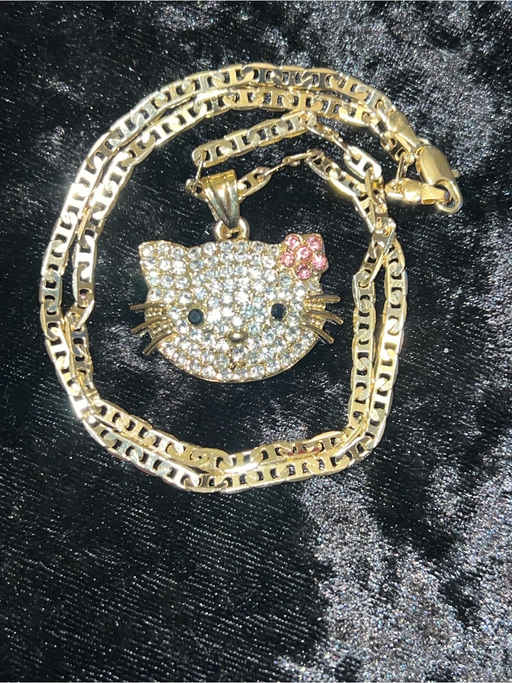 Hello Kitty Pendant